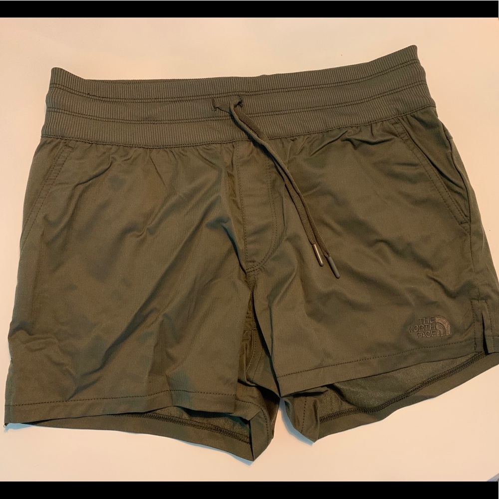 North Face Aphrodite Mountain Short
